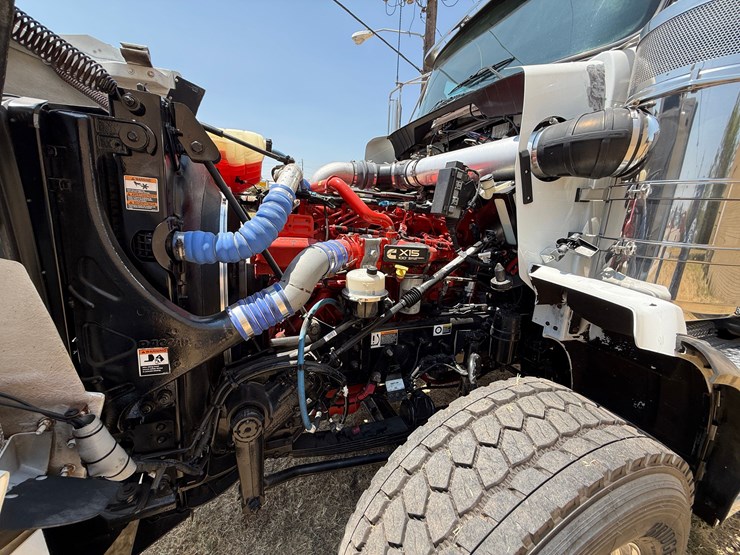 2020-kenworth-t800-image-34
