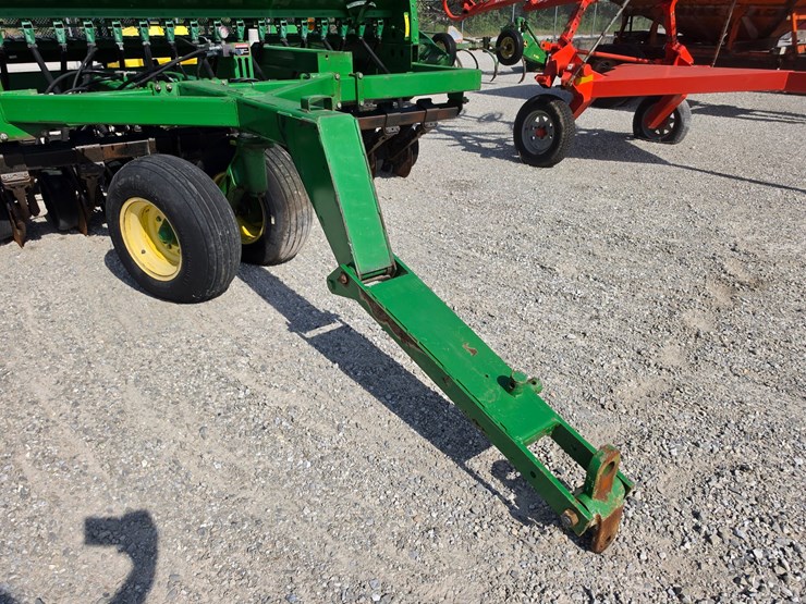 2002-john-deere-1590-image-2