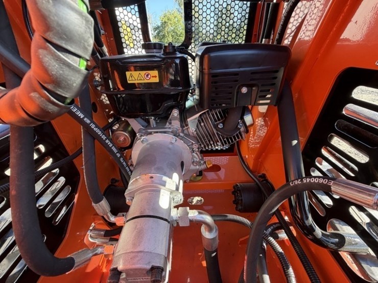 2026-future-ft36c-mini-compact-track-loader-image-12