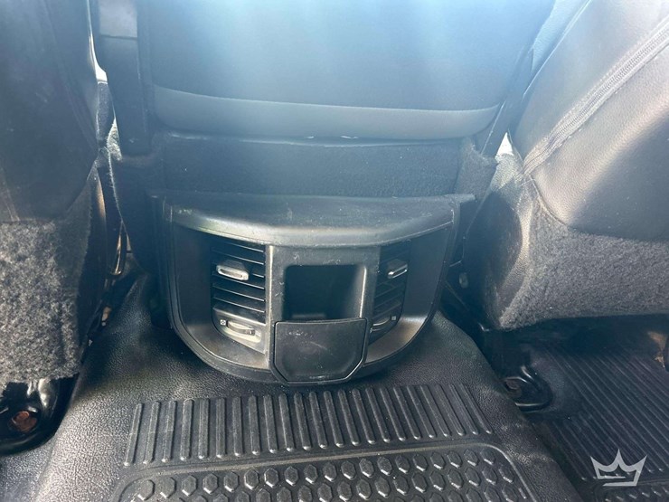 2019-dodge-2500-image-22