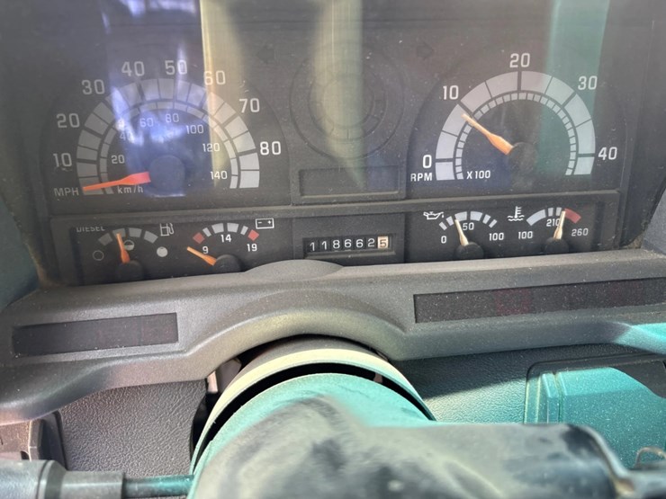 2000-caterpillar-3126-image-9