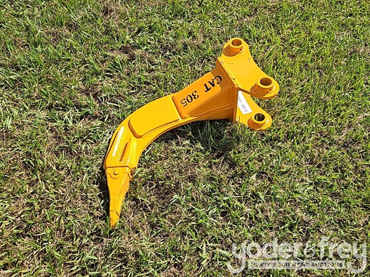 2026-caterpillar-305-image-3
