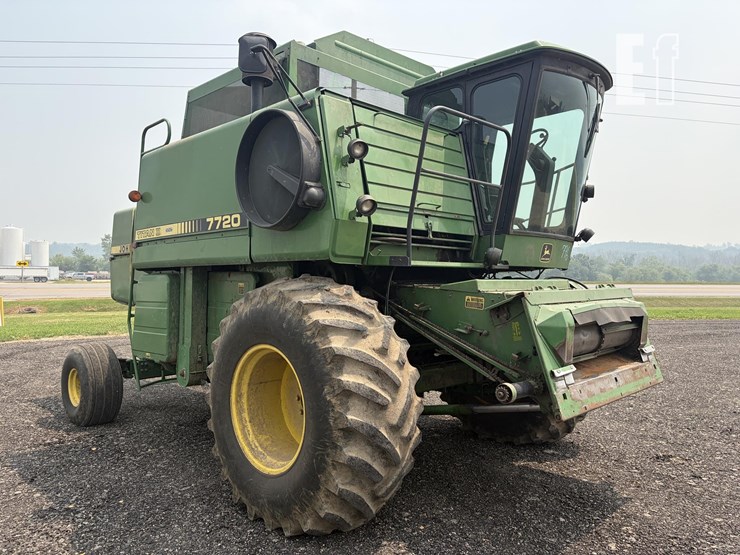 1985-john-deere-7720-titan-ii-image-7