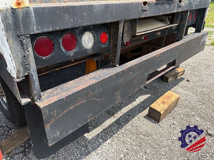 jobsite-fuel-tank-&-dual-t/a-storage-gooseneck-trailer-image-16