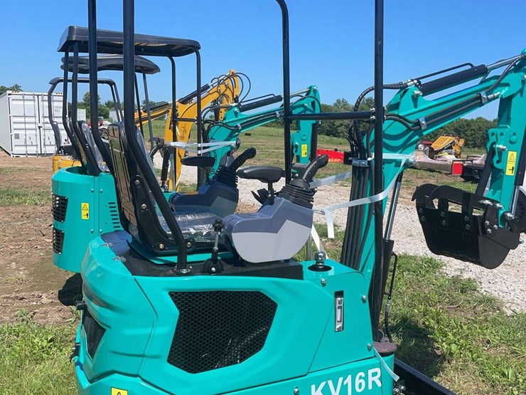 kv16r-mini-excavator-image-7