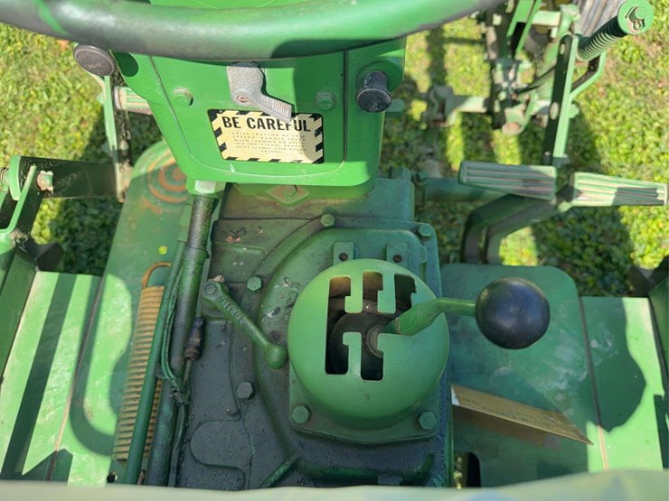 1955-john-deere-40-image-23
