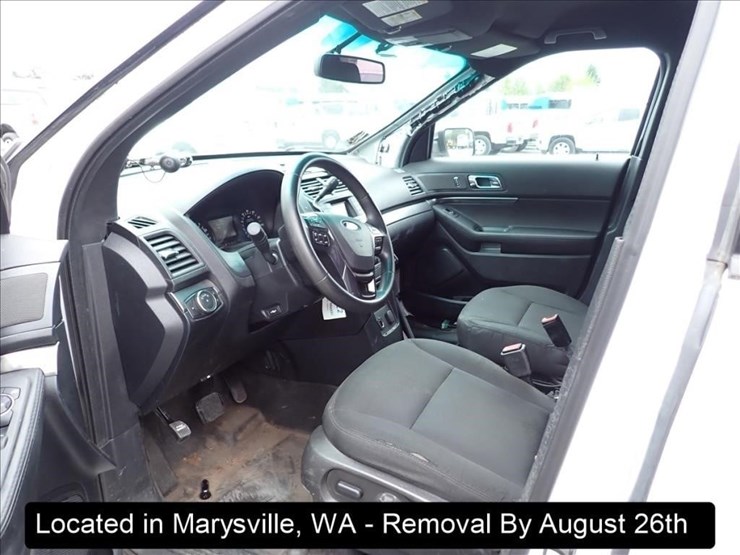 2016-ford-explorer-image-5