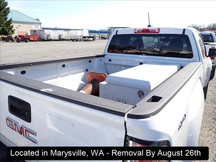 2016-gmc-canyon-image-18