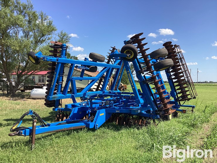 2011-landoll-7431-33-image-1