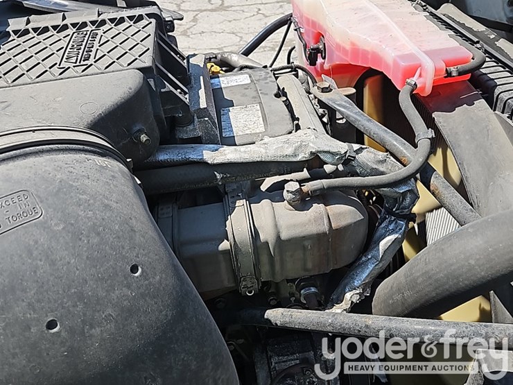 2019-freightliner-cascadia-125-image-25