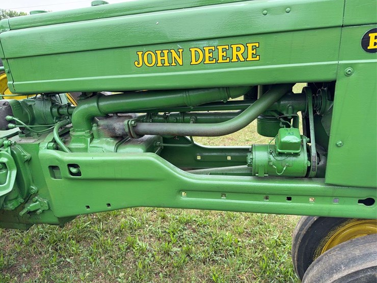 john-deere-model-b-image-16