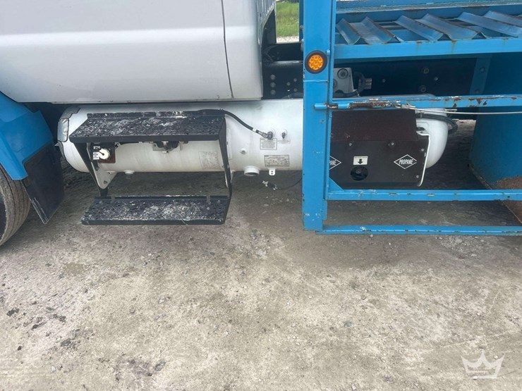 2019-ford-f750-image-17