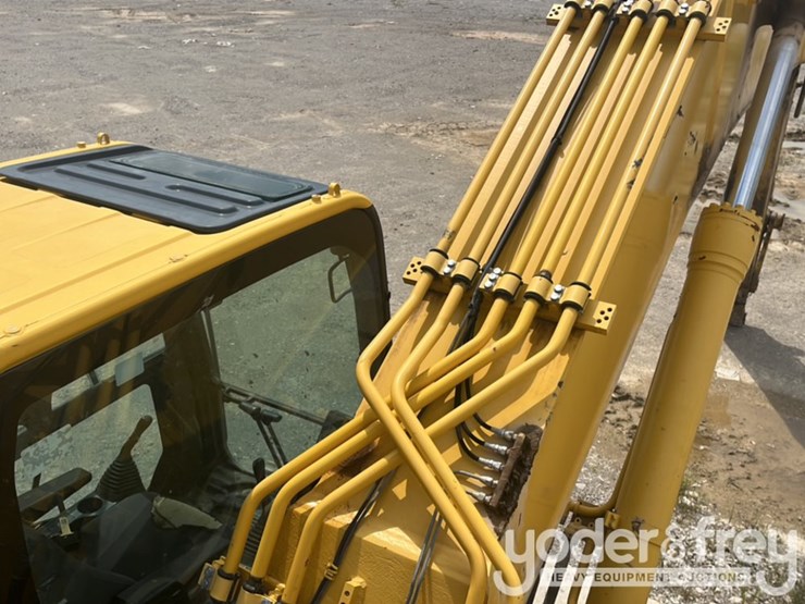 2019-komatsu-pc490-lc-11-image-24