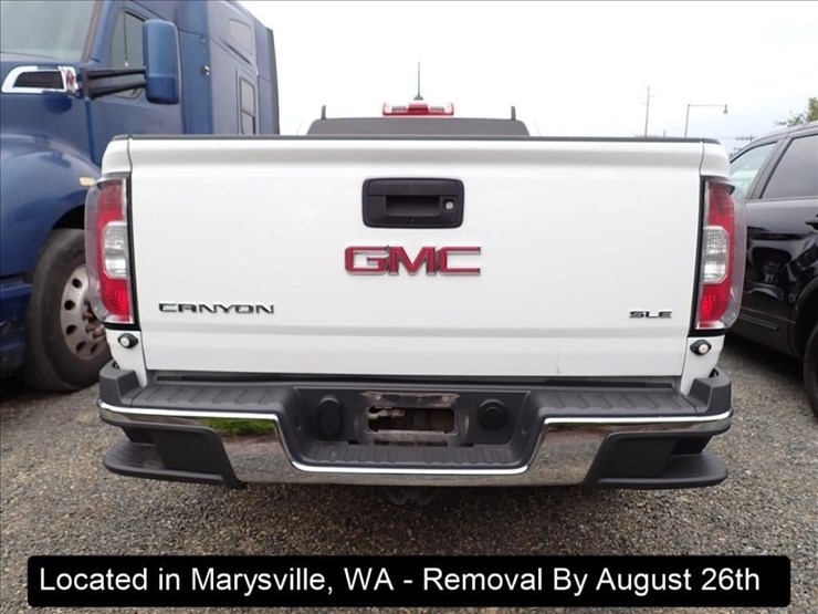 2016-gmc-canyon-image-18
