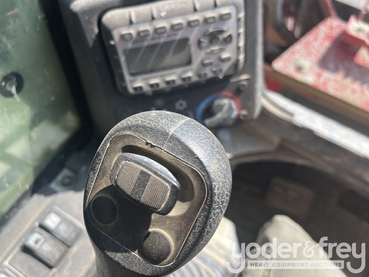 2022-takeuchi-tl10v2-image-29