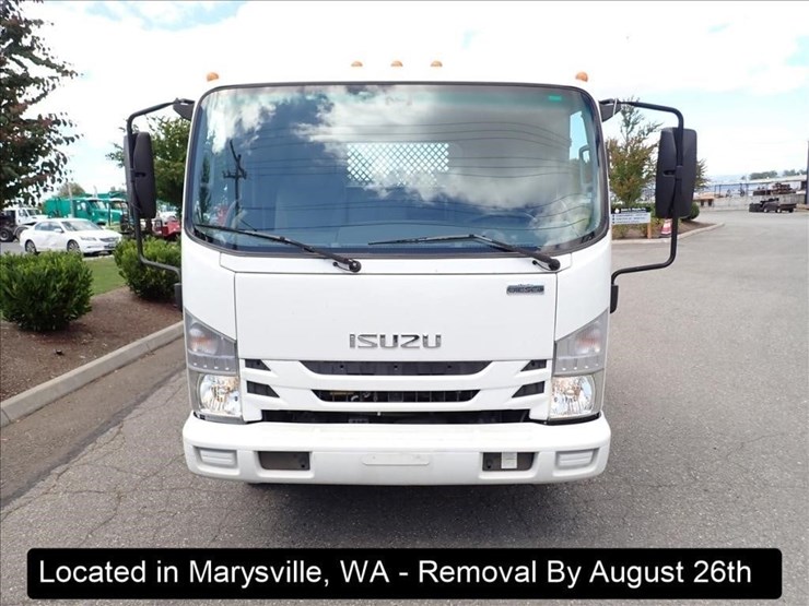 2016-isuzu-nrr-image-21