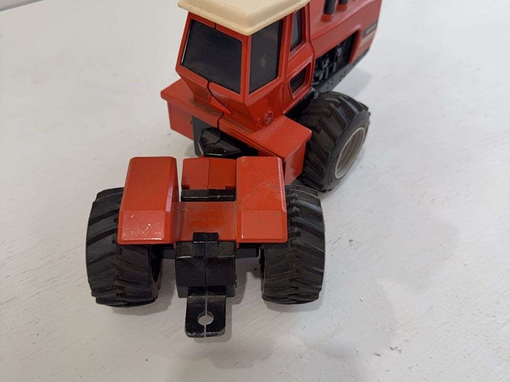 allis-chalmers-8550-toy-tractor,-die-cast-metal,-1/32-scale-image-2
