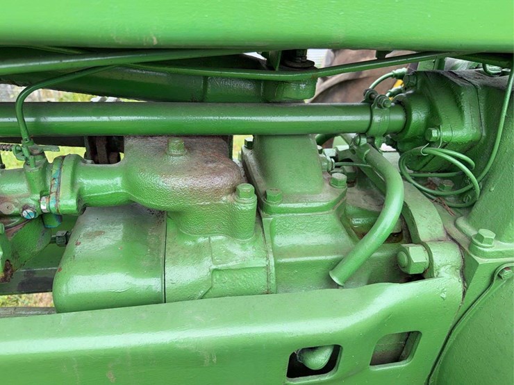 john-deere-model-b-image-40