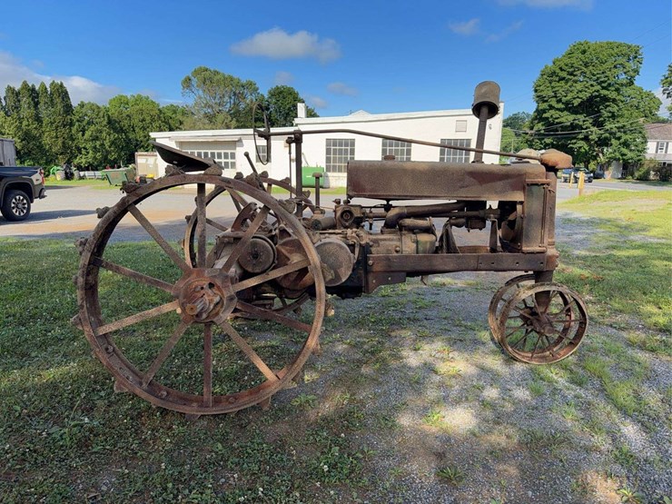 john-deere-model-b-image-6