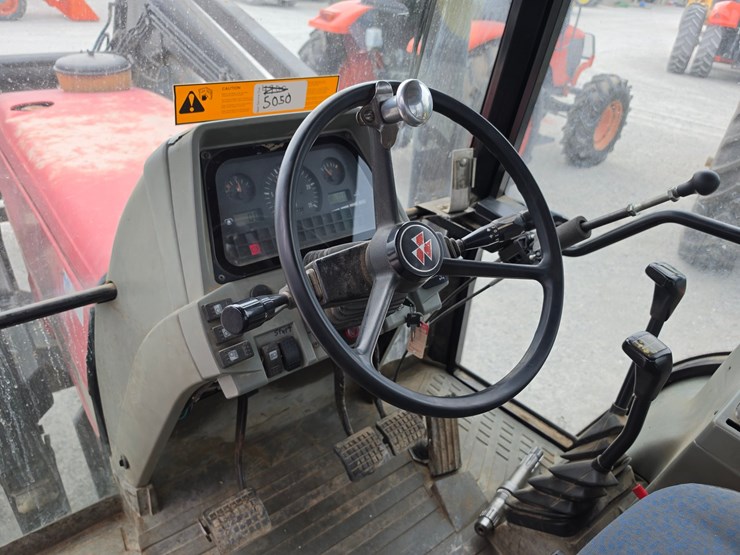 1996-massey-ferguson-6180-image-12