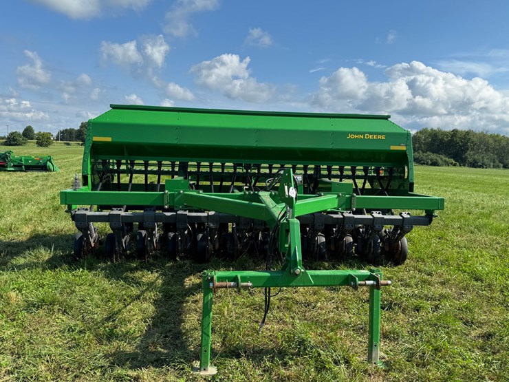 john-deere-1590-image-3