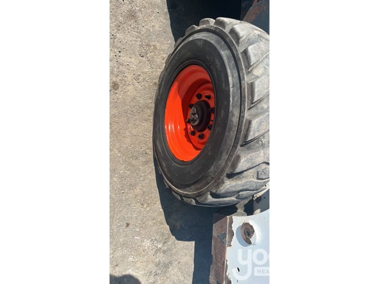 2017-bobcat-s650-image-9