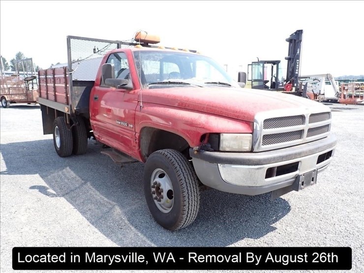 2002-dodge-3500-image-17