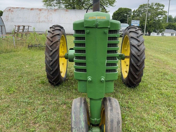 john-deere-model-b-image-8
