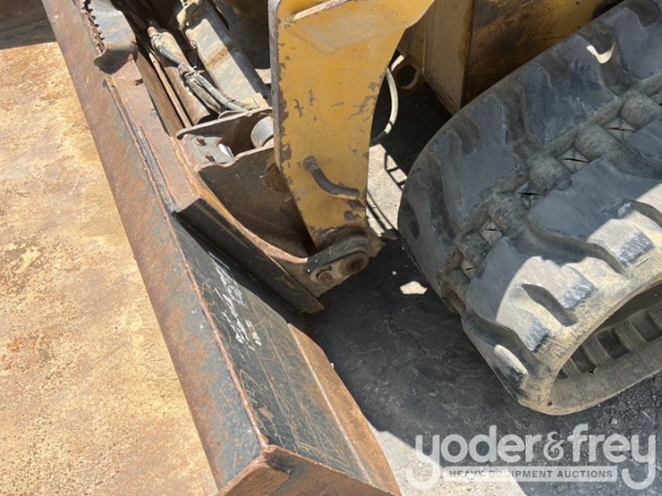 2018-caterpillar-289d-image-26