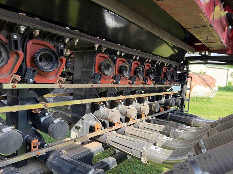 case-ih-3445-airseeder-image-13