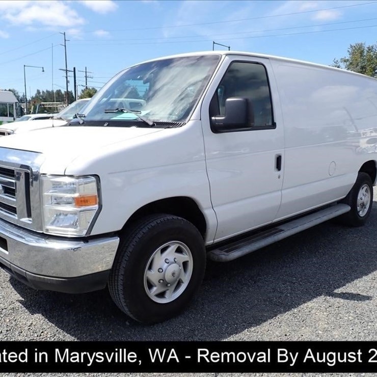 2011 FORD E250