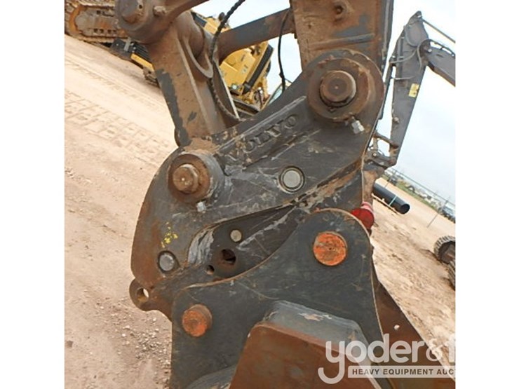 2020-volvo-ec300el-image-10