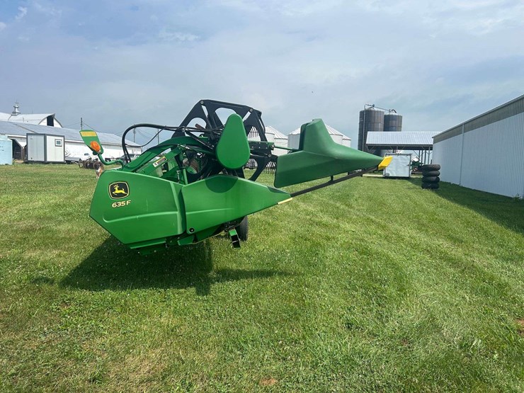2013-john-deere-635f-image-3