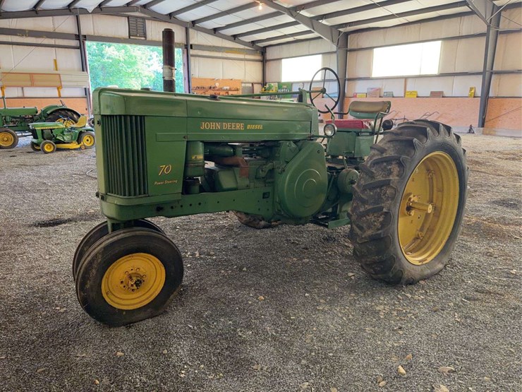 john-deere-70-image-1