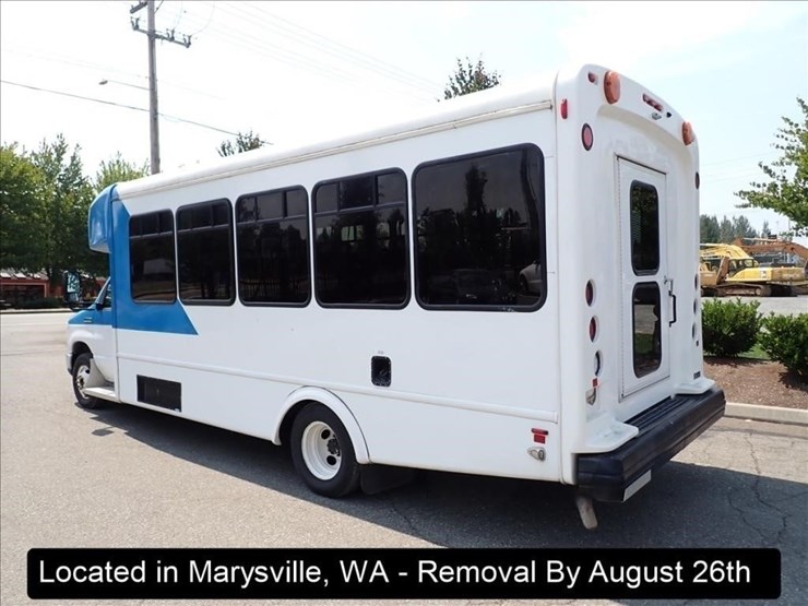 2019-ford-e450-image-8