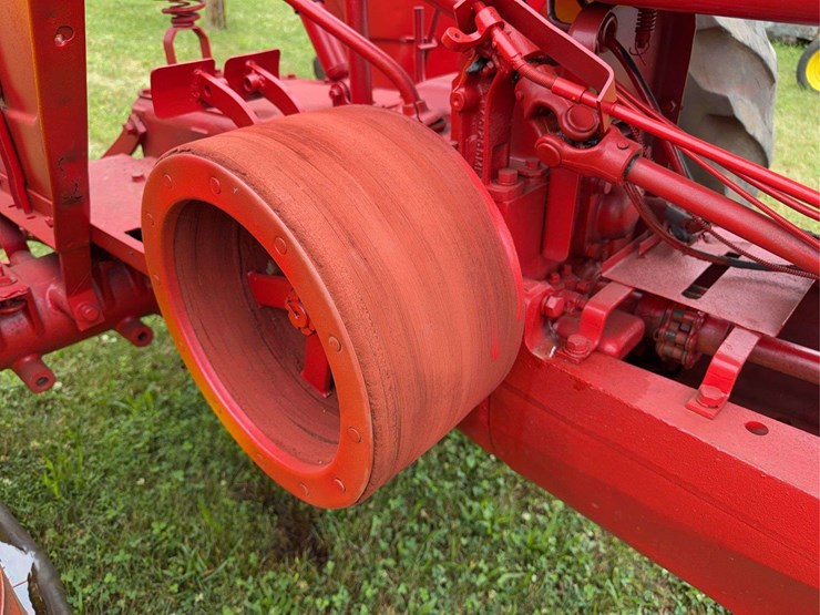 massey-ferguson-44-image-22