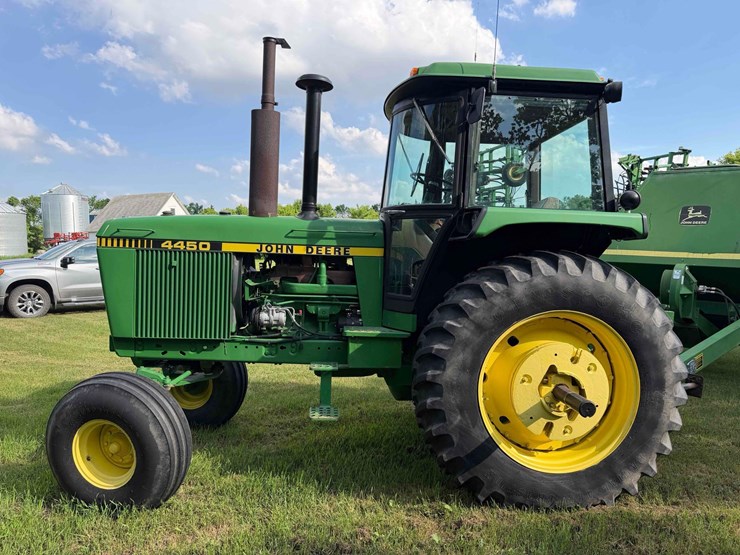 john-deere-4450-image-2