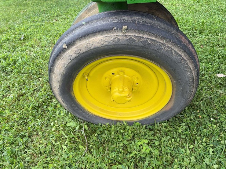 john-deere-model-a-image-13