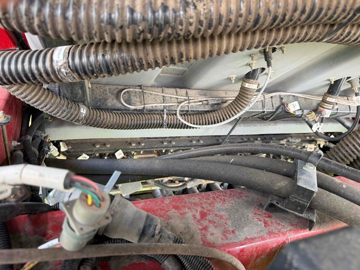case-ih-3445-airseeder-image-21