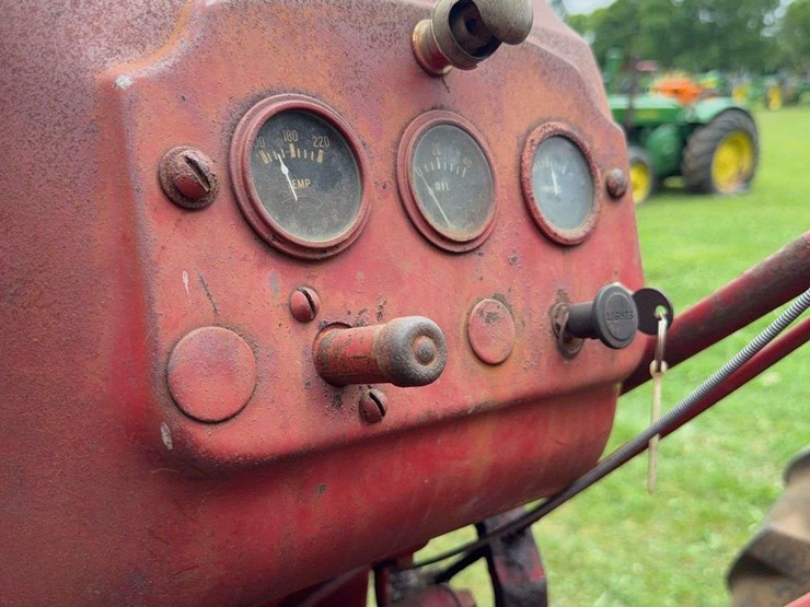 massey-ferguson-33-image-44