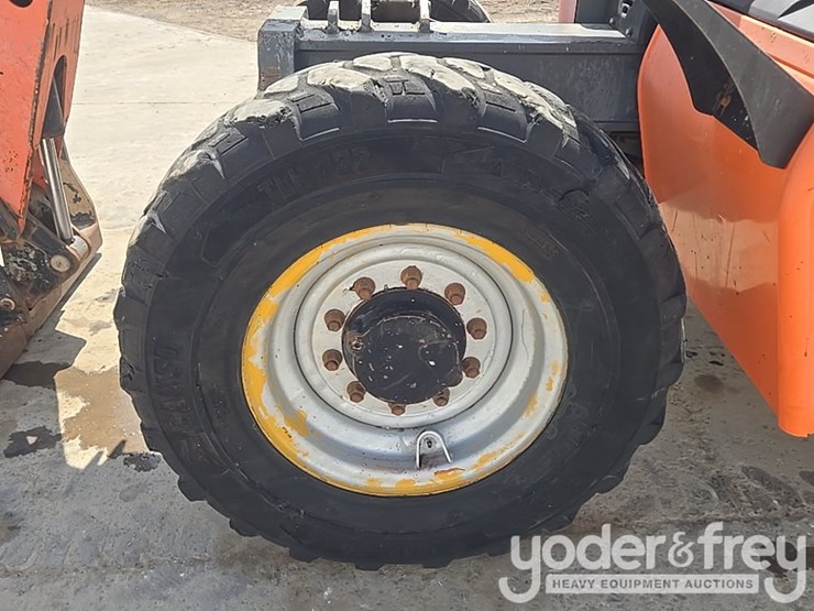 2012-jlg-g6-42a-image-9
