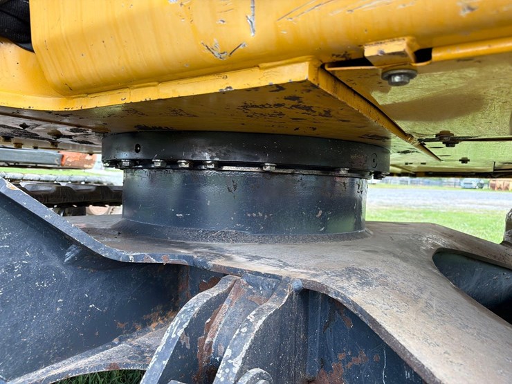 deere-85g-image-10