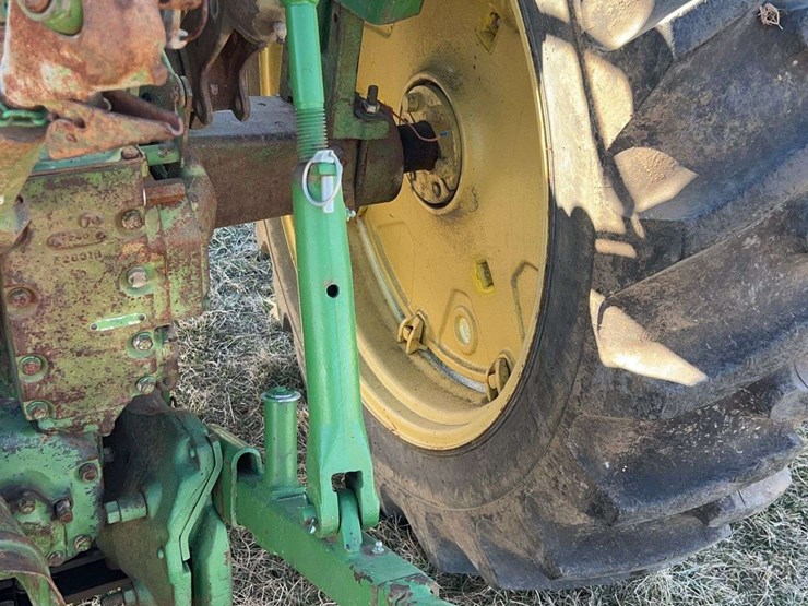 john-deere-720-image-40