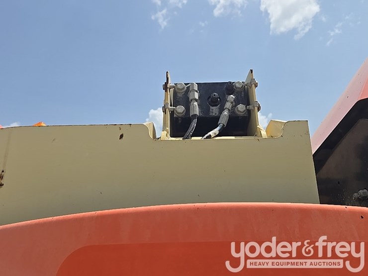 2017-jlg-450aj-image-33