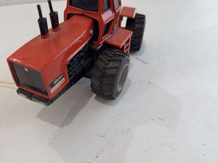 allis-chalmers-8550-toy-tractor,-die-cast-metal,-1/32-scale-image-3