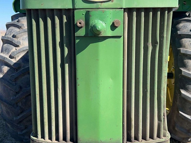 john-deere-720-image-9