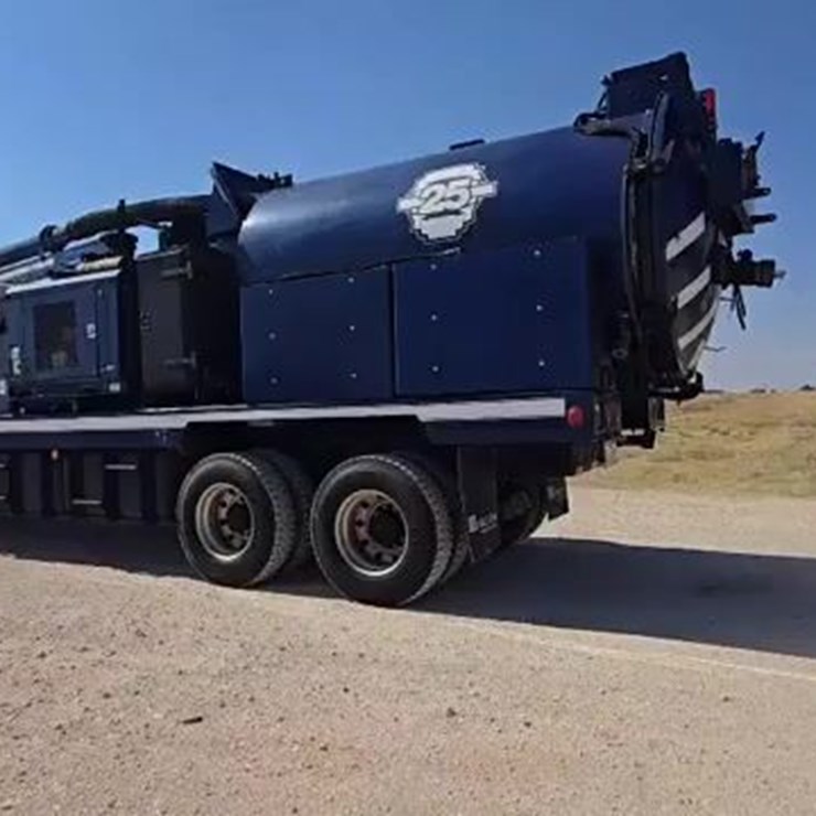 2012 Frieghtliner Hydro Vac Truck