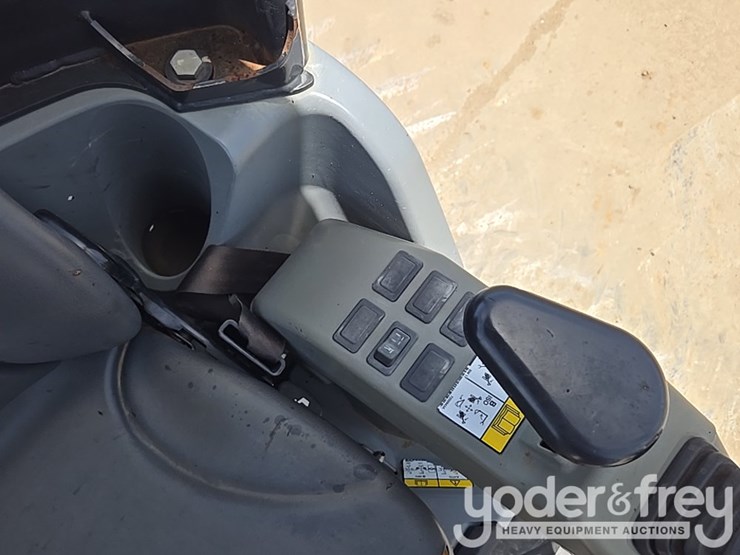 2019-bobcat-e20-image-38