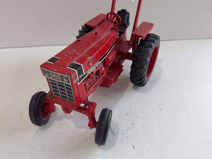 international-1066-march-1991-toy-tractor,-missing-muffler,-die-cast-metal,-1/16-scale-image-2