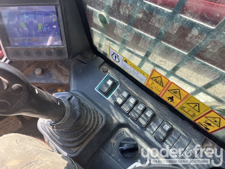 2018-takeuchi-tl12v2-image-12